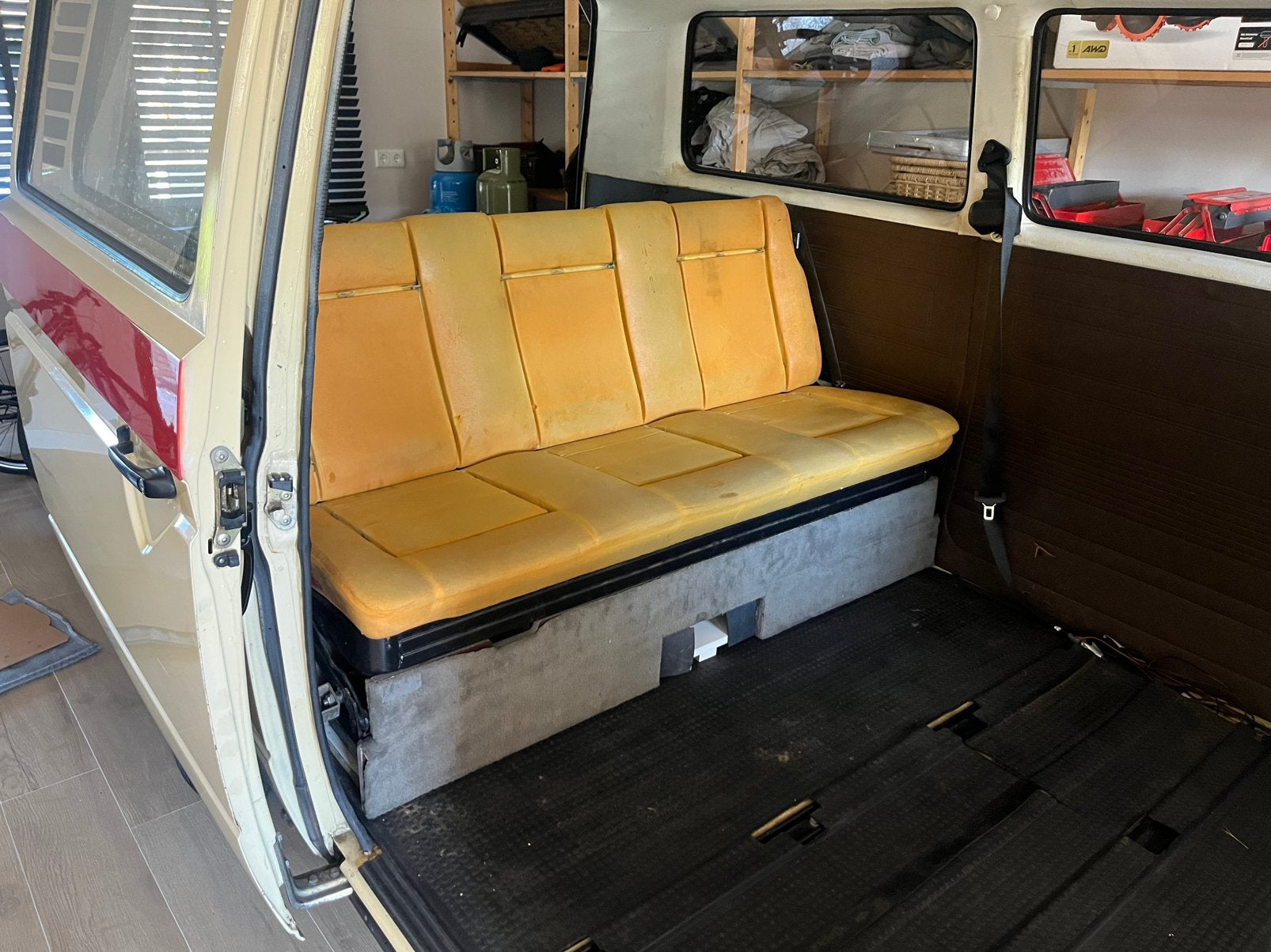 Slaapbank vw t3 multivan camper, Auto-onderdelen, Interieur en Bekleding, Ophalen
