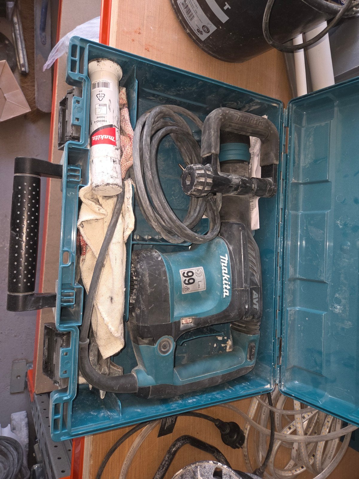 Makita HM0871C Breekhamer - Zo goed als nieuw, Ophalen, Zo goed als nieuw, 600 watt of meer, Boor- en/of Breekhamer
