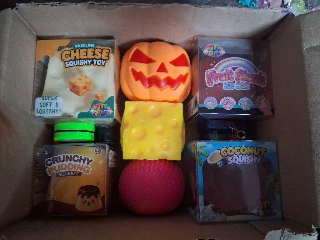 squishy set! Vaseline-smoothie-crunchy-cocnut oil, Verzamelen, Ophalen of Verzenden, Zo goed als nieuw