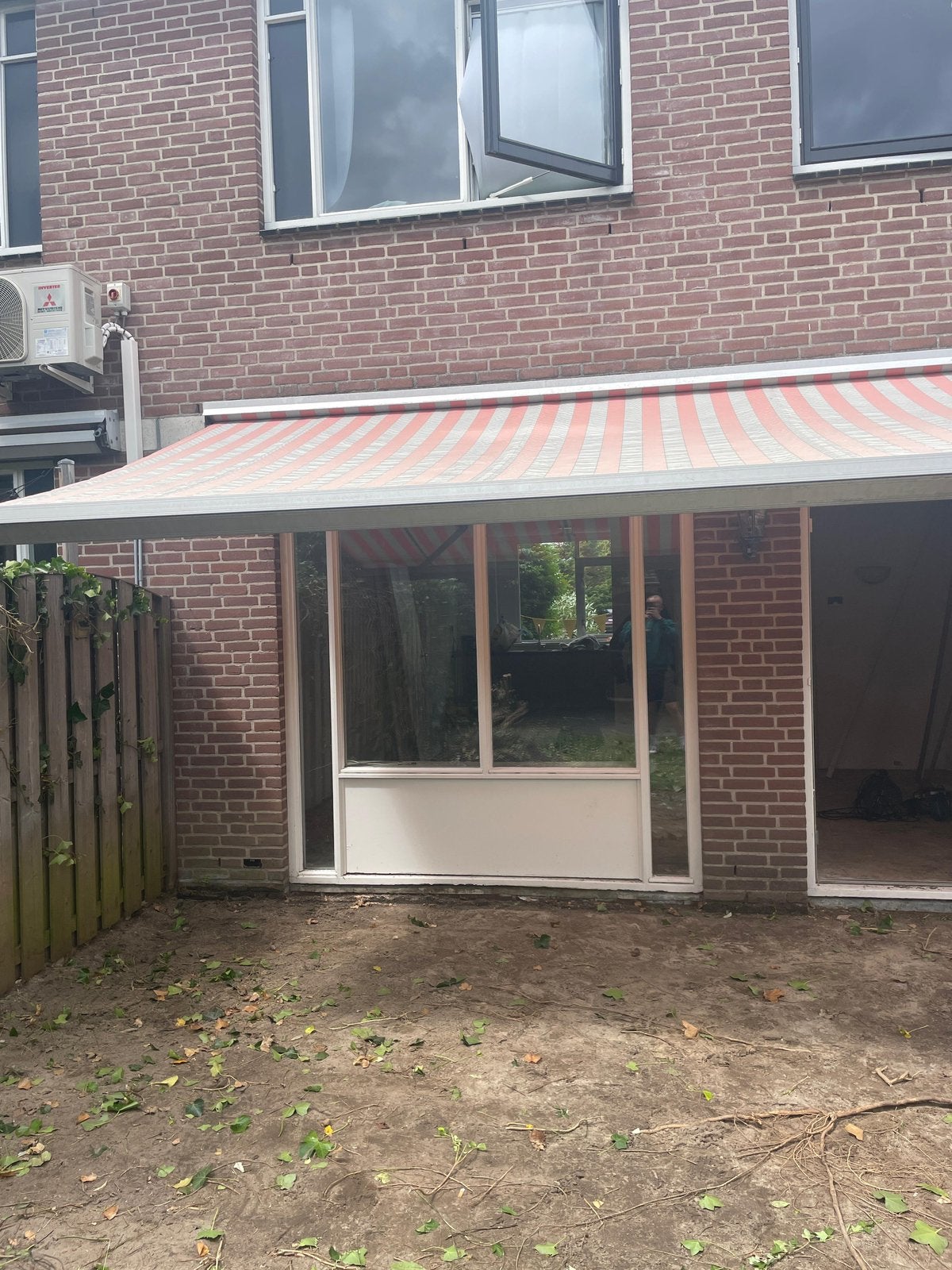 Elektrisch zonnescherm, Ophalen, Gebruikt, 450 cm of meer, Elektrisch