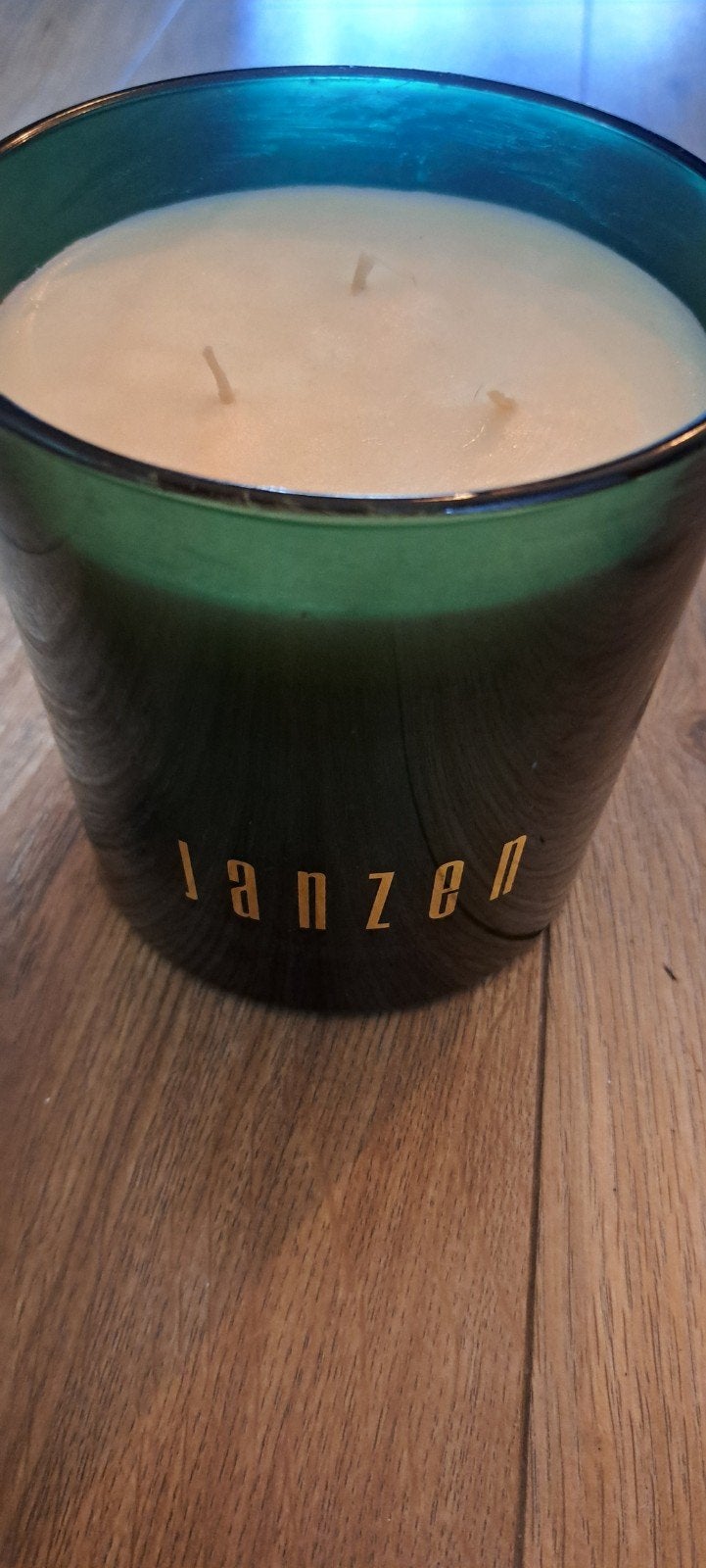 Janzen Scented Candle XXL Sandalwood & Oudh Limited Edition, Huis en Inrichting, Overige merken, Ophalen of Verzenden, Kaars, Groen
