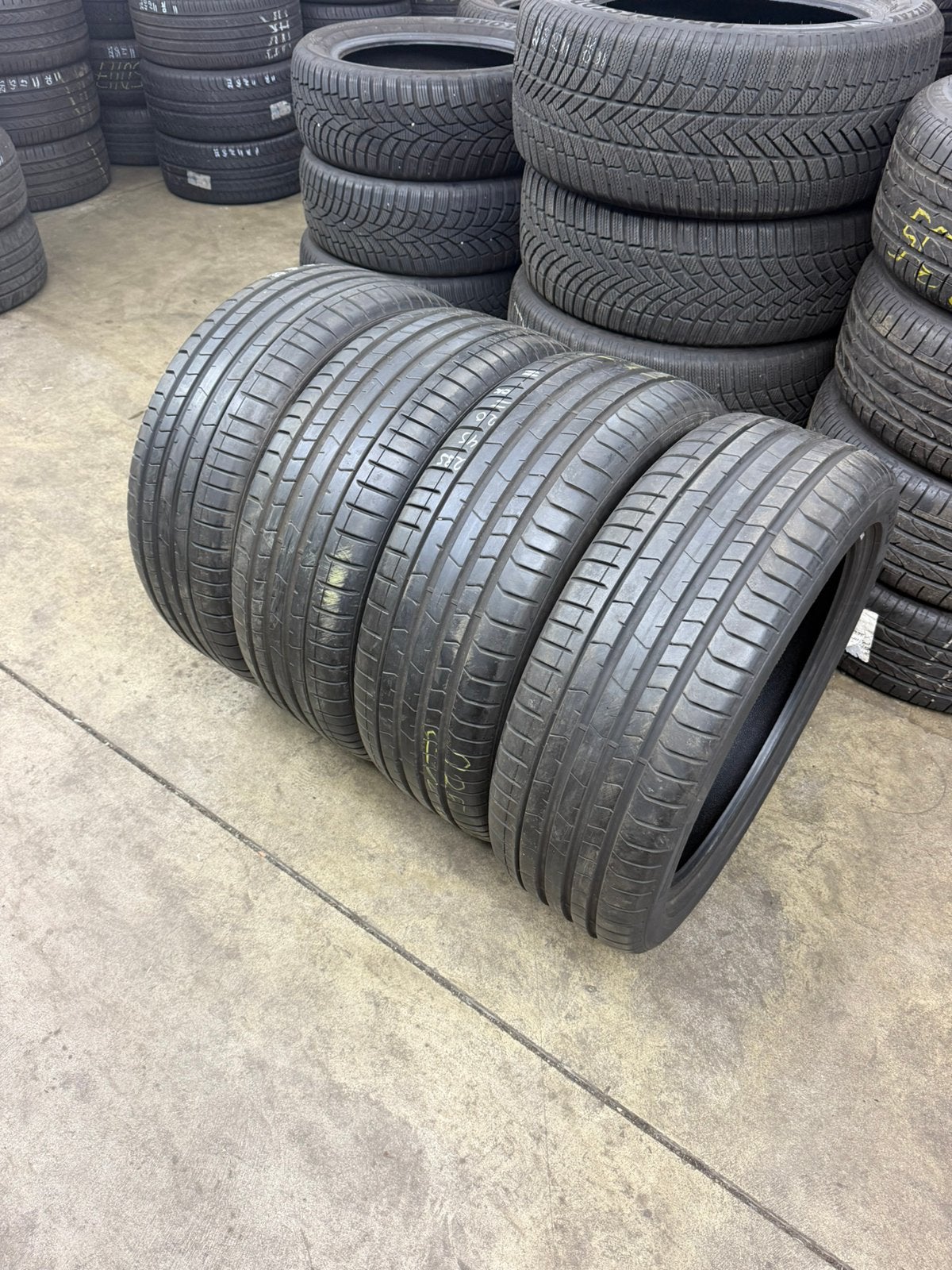 🔥 235-45-20 Pirelli ZGAN zomer 4x incl montage 🔥, Ophalen, Zomerbanden, Banden en Velgen