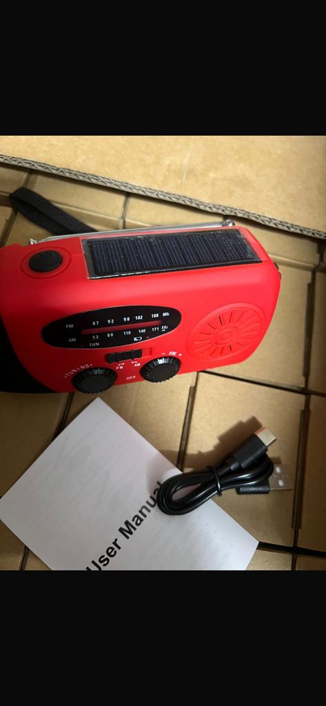 Noodradio 6-in-1 – Solar & Opwindbaar – Rood, Ophalen of Verzenden, Nieuw, Radio