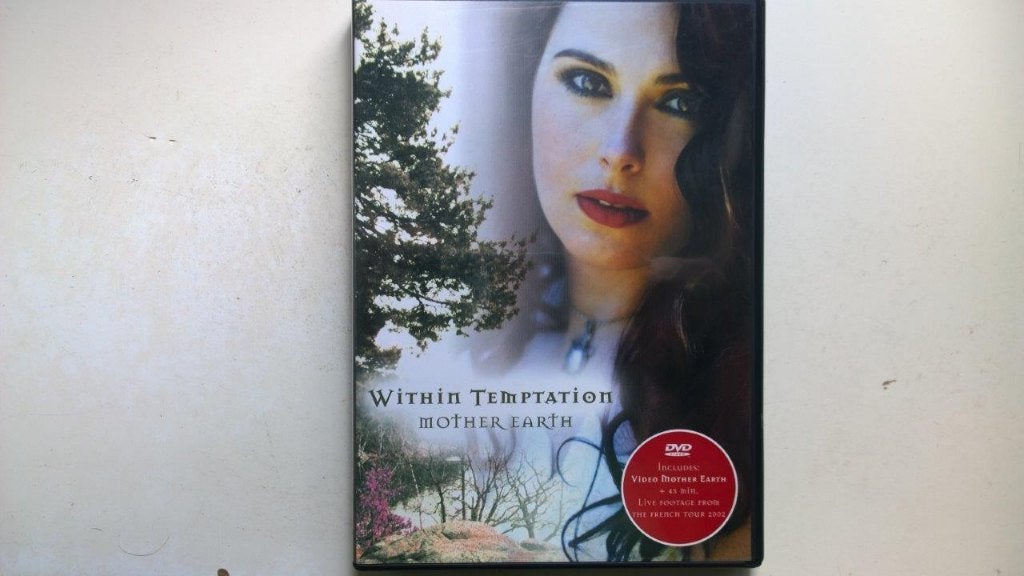Within Temptation - Mother Earth (DVD), Alle leeftijden, Ophalen of Verzenden, Zo goed als nieuw, Verzameling