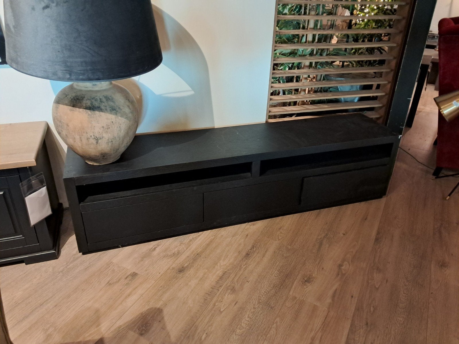 Zwart eikenhouten tv-meubel NU VOOR €99, Ophalen