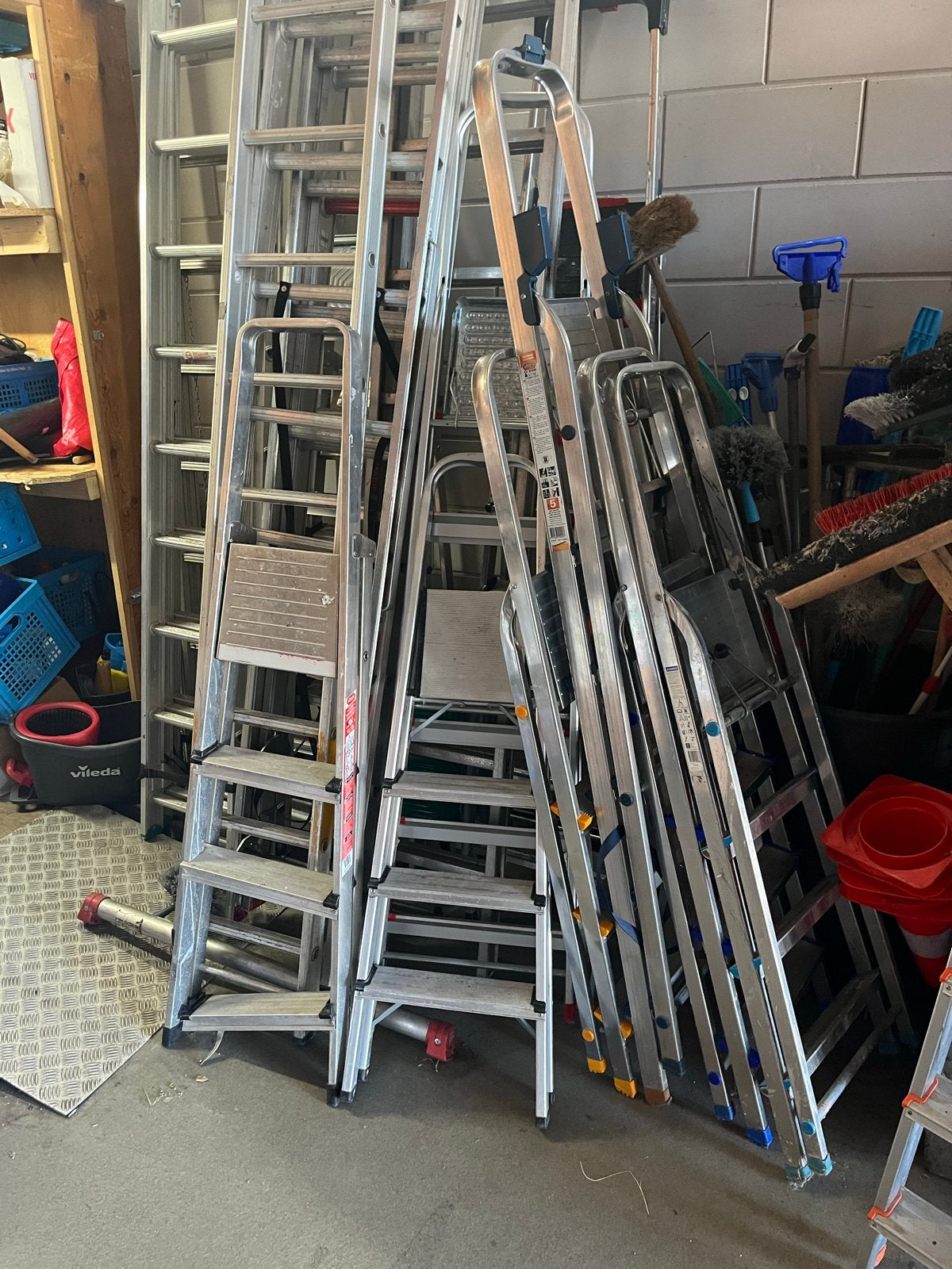 Diverse ladders en trappen te koop, Ophalen, Gebruikt, Ladder, Opvouwbaar of Inschuifbaar