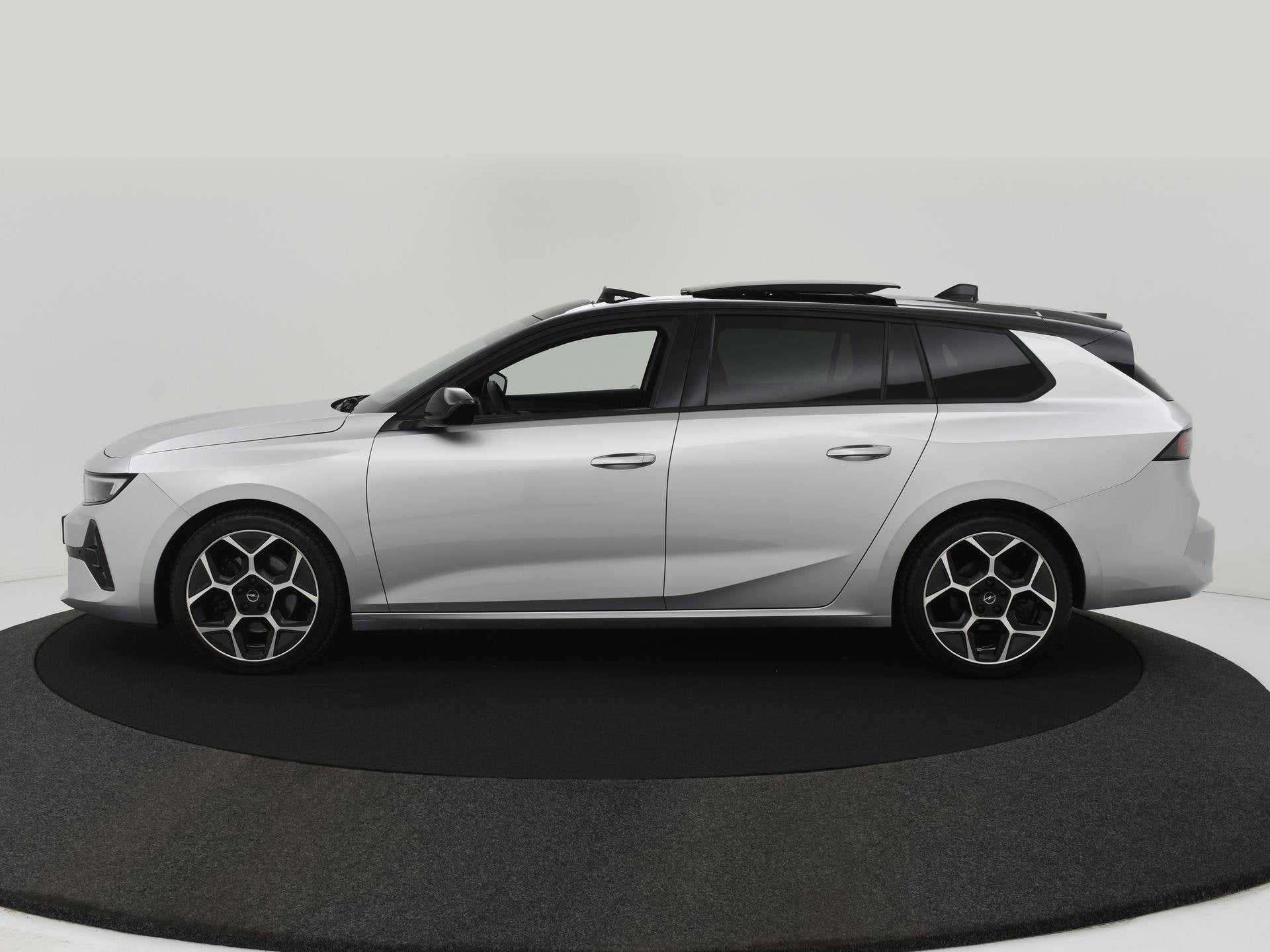 Opel Astra Sports Tourer 1.2 Turbo 130PK GS AUTOM. PANODAK|A, Euro 6, 1199 cc, 3 cilinders, 131 pk