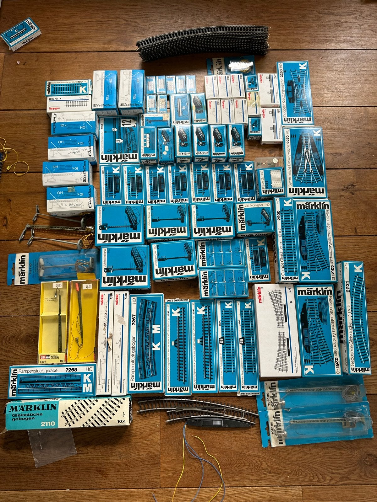 Grote partij Märklin H0 K- en M-rails met wissels en toebeho, Ophalen, Wisselstroom, Rails, Zo goed als nieuw