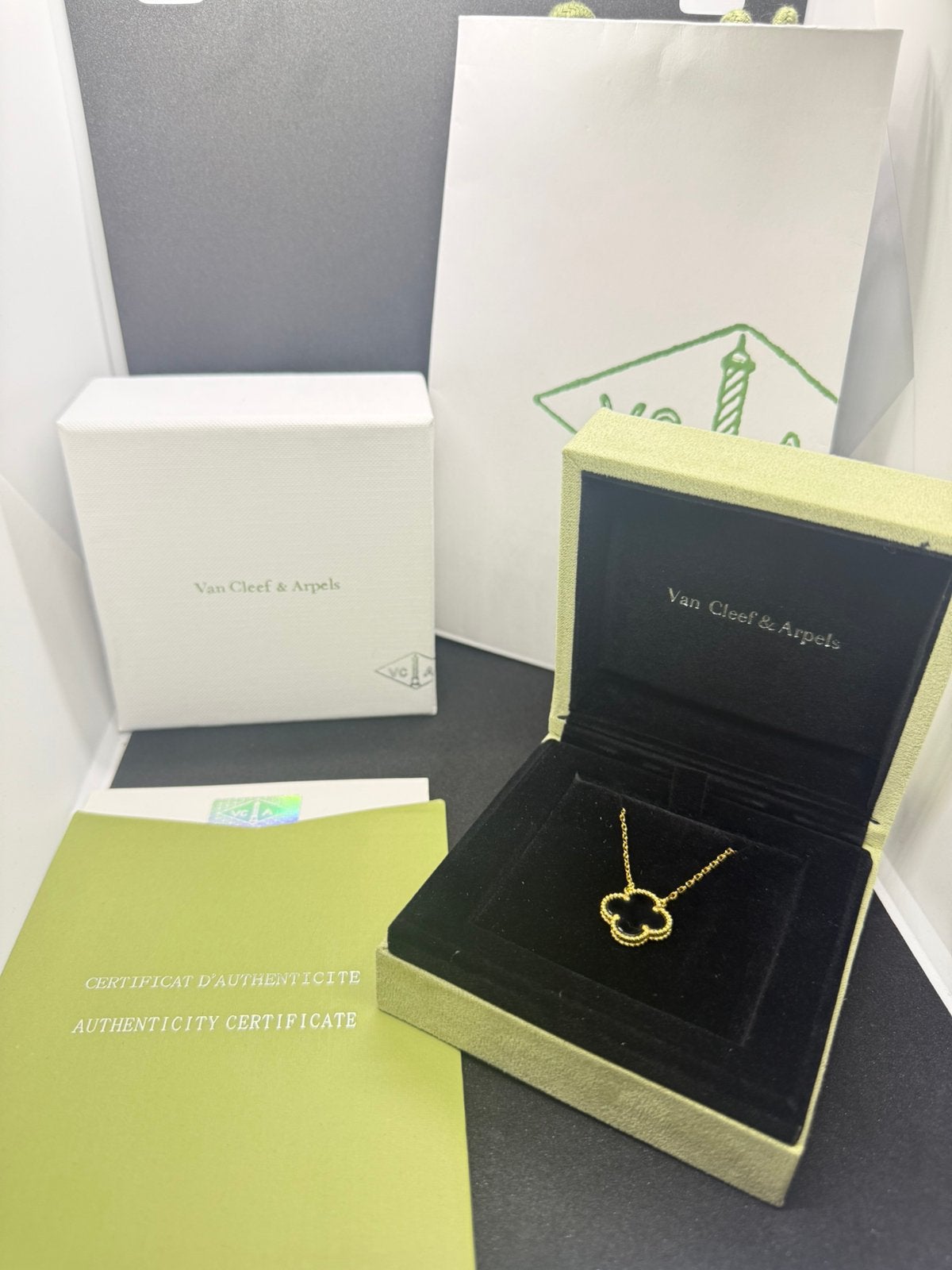 Van Cleef & Arpels - Alhambra ketting, Sieraden, Tassen en Uiterlijk, Ophalen of Verzenden, Nieuw, Goud