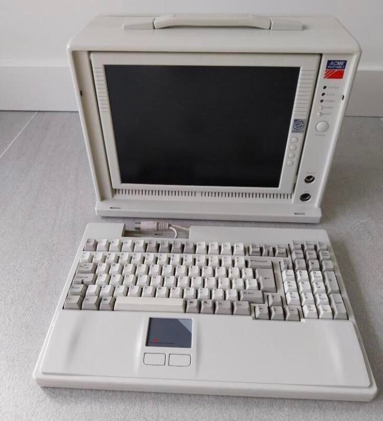 Acme Lunchbox portable computer (P3-550). Nieuwe foto's!, Ophalen, Acme