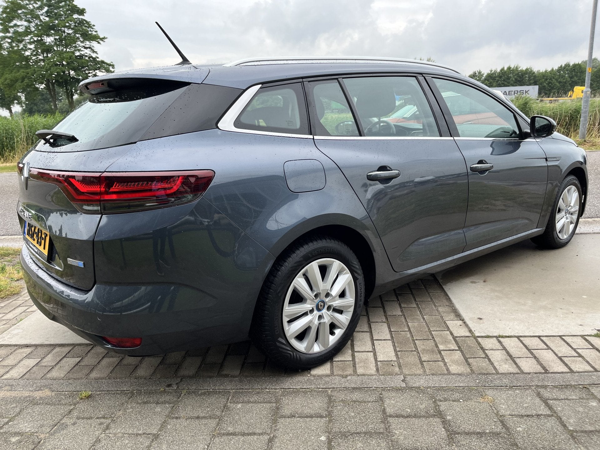 Renault Mégane Estate 1.6 E-Tech Plug-In Hybrid 160 Busines, Auto's, Gebruikt, 4 cilinders, 160 pk, Overige brandstoffen