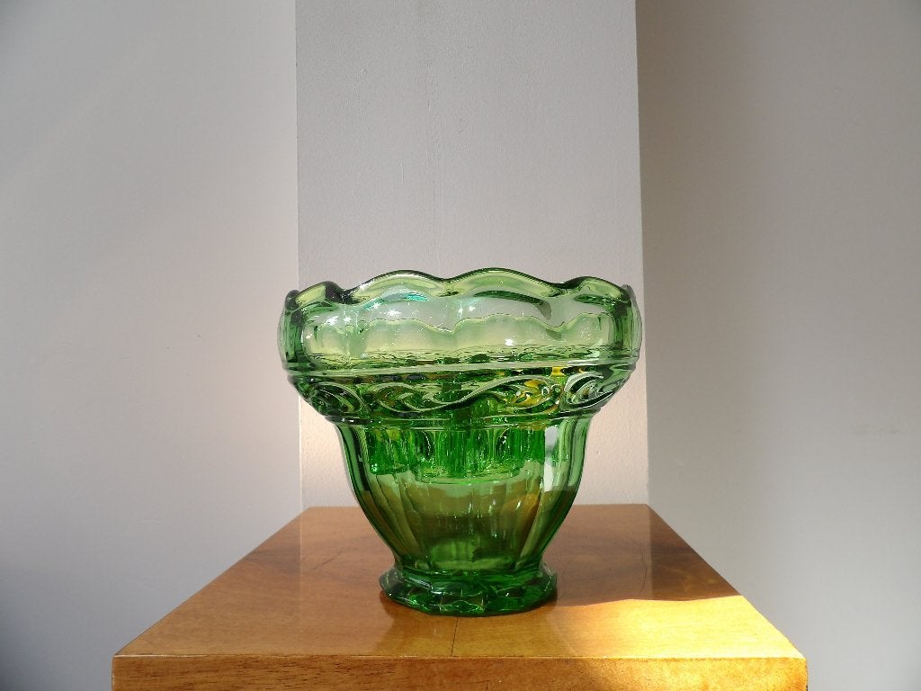 Art Deco Bloemsteker Vaas Boheems SKLO Uraniumgroen, Antiek en Kunst, Ophalen of Verzenden