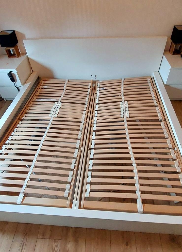 2x lattenbodem 90x200 (waarvan 1 elektrisch werkend) + GRATI, Huis en Inrichting, Slaapkamer | Bedden, 90 cm, Eenpersoons, Bruin