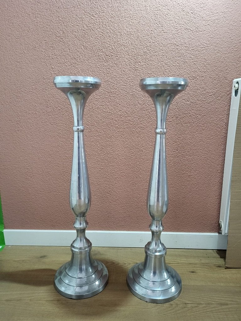 Zilverkleurige hoge zuilen - kandelaren, 69 cm, Ophalen of Verzenden, Zo goed als nieuw, Metaal