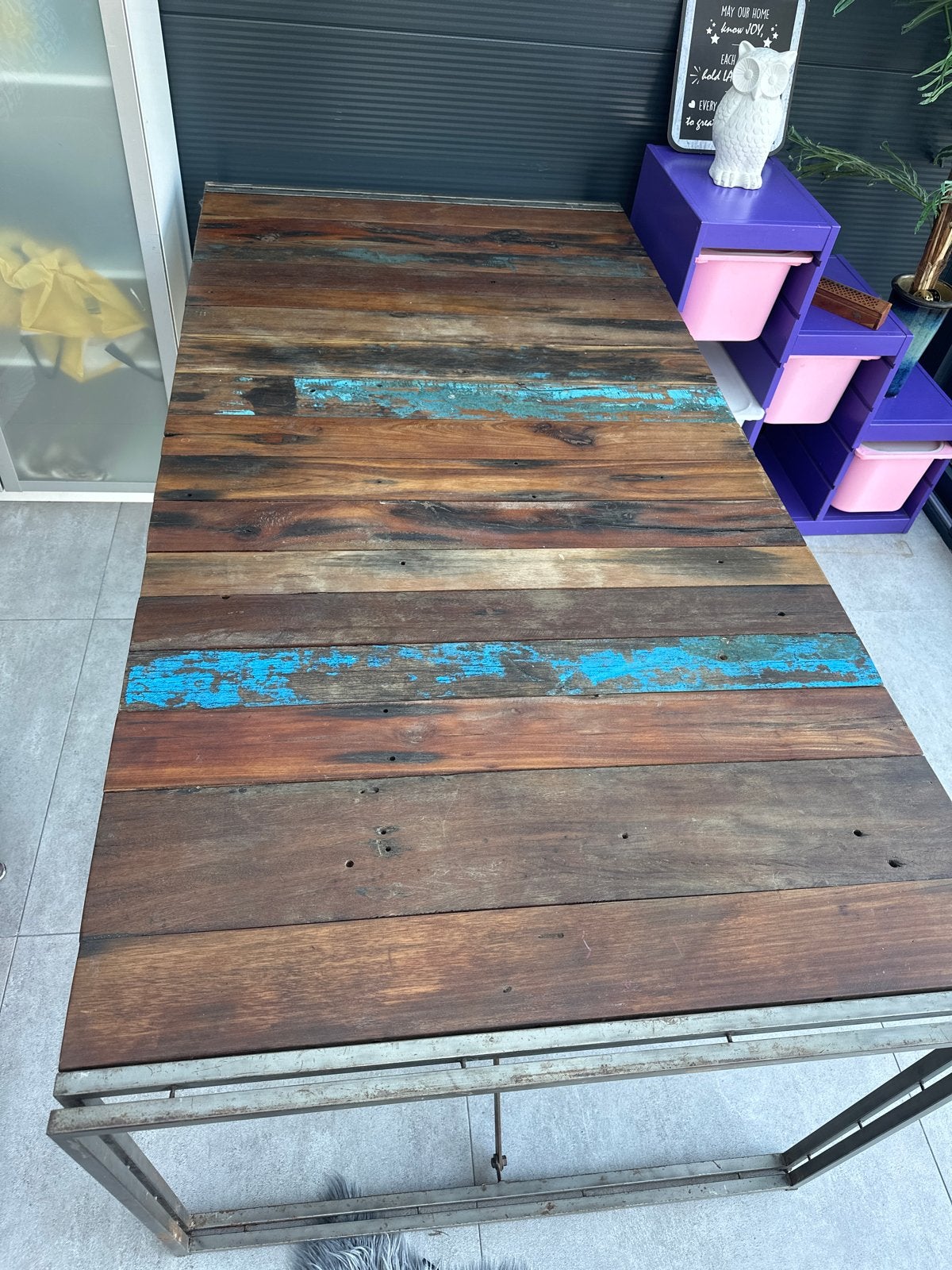 Robuuste eettafel van Indonesisch boothout en metaal, Huis en Inrichting, Ophalen, Gebruikt, 50 tot 100 cm, 150 tot 200 cm