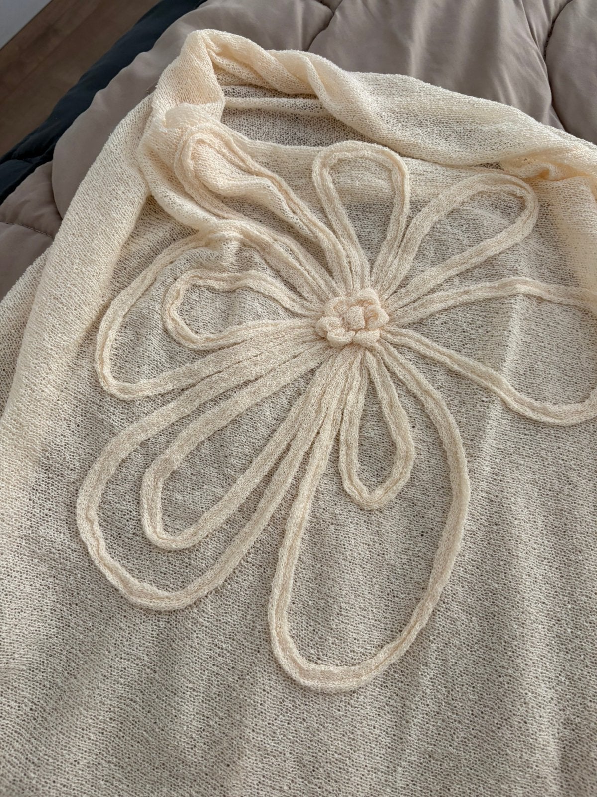 Mooie nieuwe poncho, Kleding | Dames, Ophalen of Verzenden, Nieuw, Maat 46/48 (XL) of groter, Sjaal