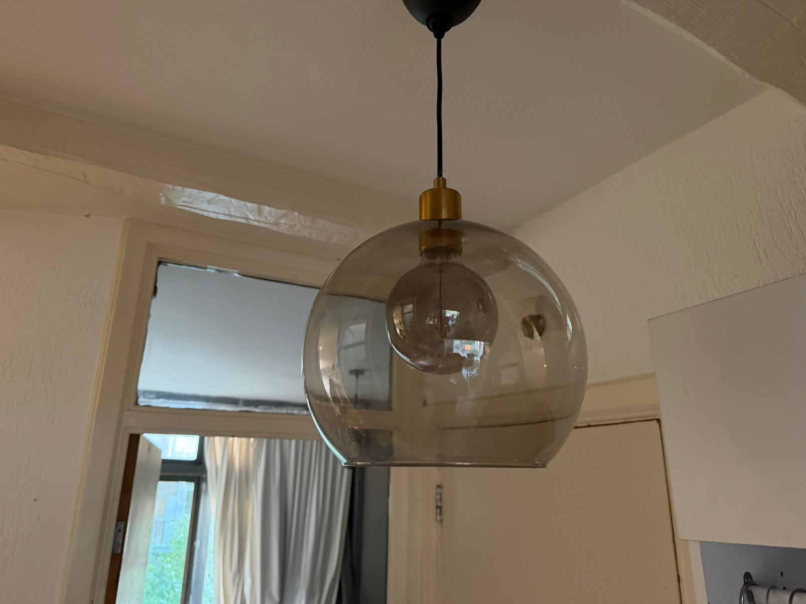 IKEA JAKOBSBYN hanglamp rookkleur, Ophalen, Zo goed als nieuw, Glas, E27 (groot)