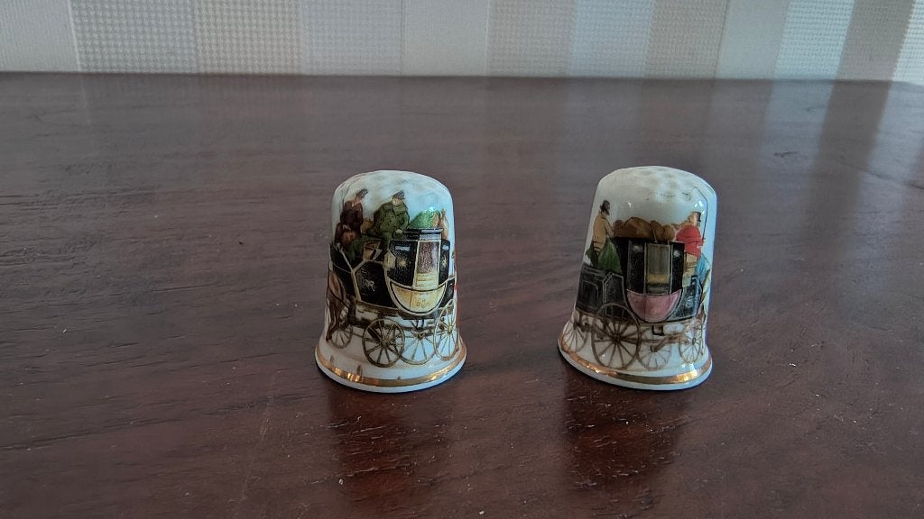 vingerhoed koetsjes Birchcroft, Ophalen of Verzenden, Zo goed als nieuw, Porselein, Buitenland