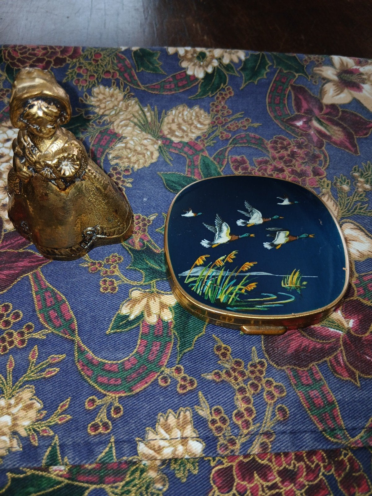 Vintage messingen Poederdoosje met Spiegel en Bronzen Bel, Ophalen of Verzenden