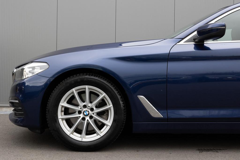 BMW 5 Serie 520d | NAVI | STOELV | CAMERA | LEDER |, Auto's, Automaat, Achterwielaandrijving, Euro 6, 2000 kg