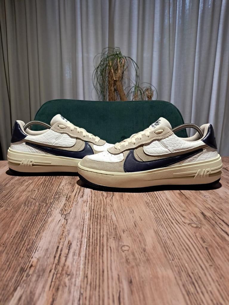 Nike Air Force 1 Platform 'Light Orewood Brown' Size 40, Wit, Nike, Ophalen of Verzenden, Sneakers of Gympen