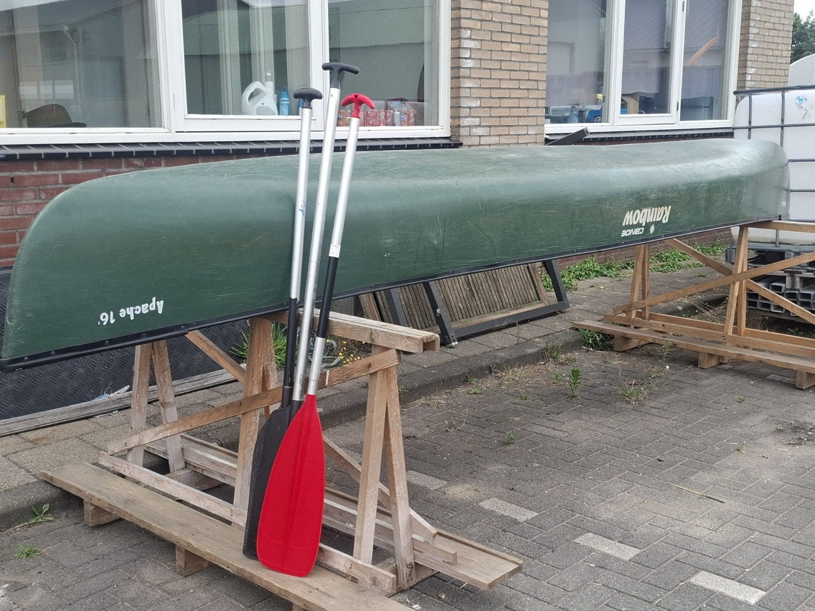 Rainbow Apache 16' Canadese Kano met Peddels, Watersport en Boten, Kano's, Gebruikt, Canadese kano of Open kano, Drie personen of meer