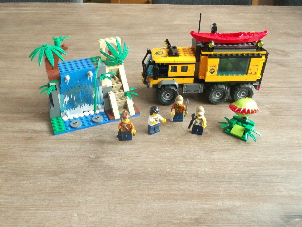 lego jungle 60160 jungle mobile lab (2017), Ophalen of Verzenden, Gebruikt, Complete set, Lego