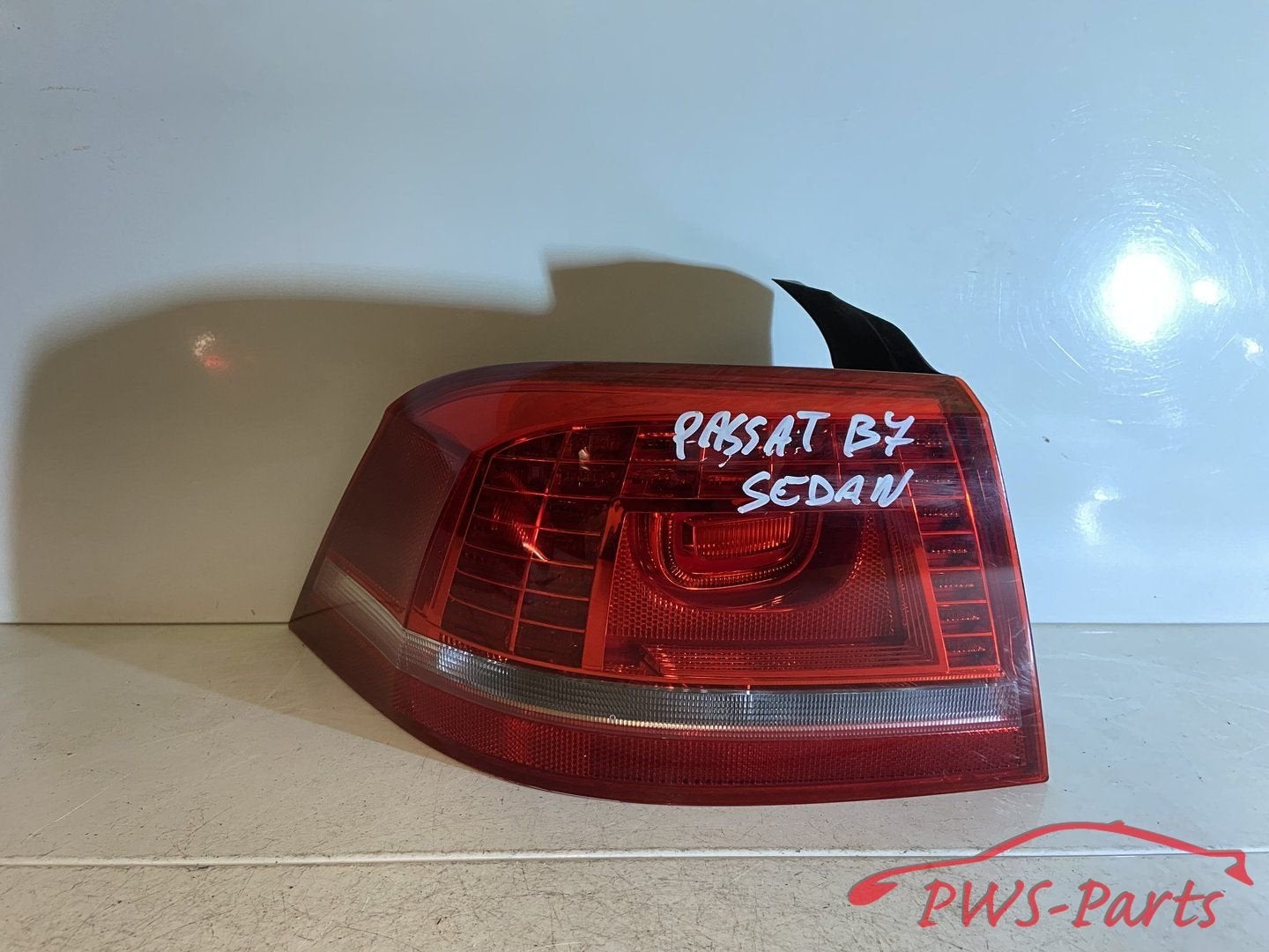 VW PASSAT B7 SEDAN LED ACHTERLICHT LINKS ORIGINEEL, Gebruikt, -, Volkswagen, -