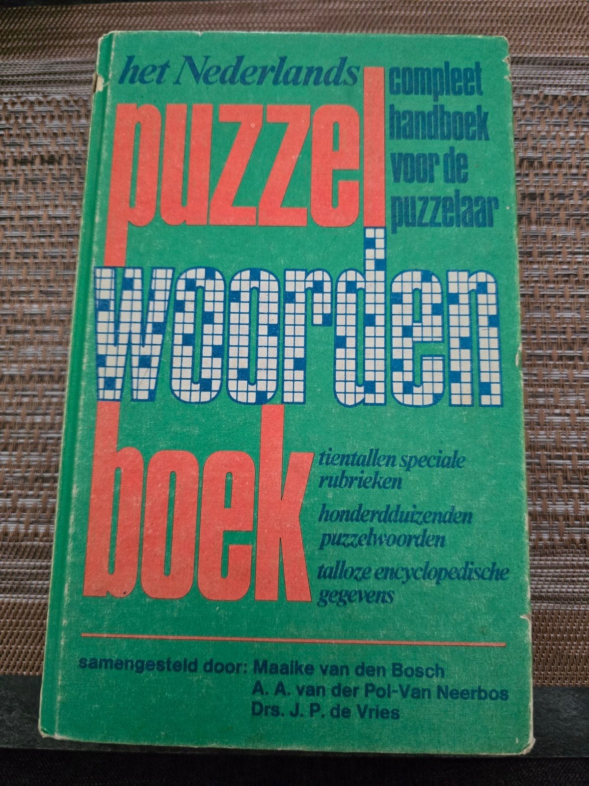 Het Nederlands Puzzelwoordenboek - Compleet Handboek, Ophalen of Verzenden, Overige uitgevers, Nederlands