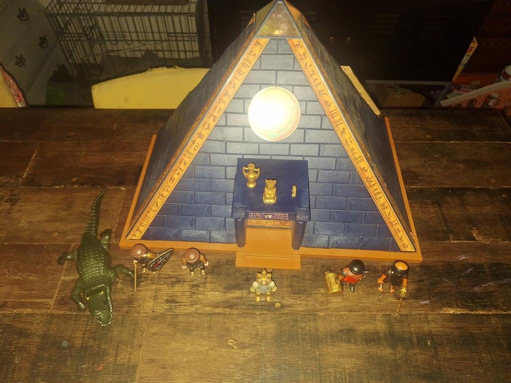 Playmobil Piramide met figuren en accessoires, Ophalen of Verzenden, Gebruikt