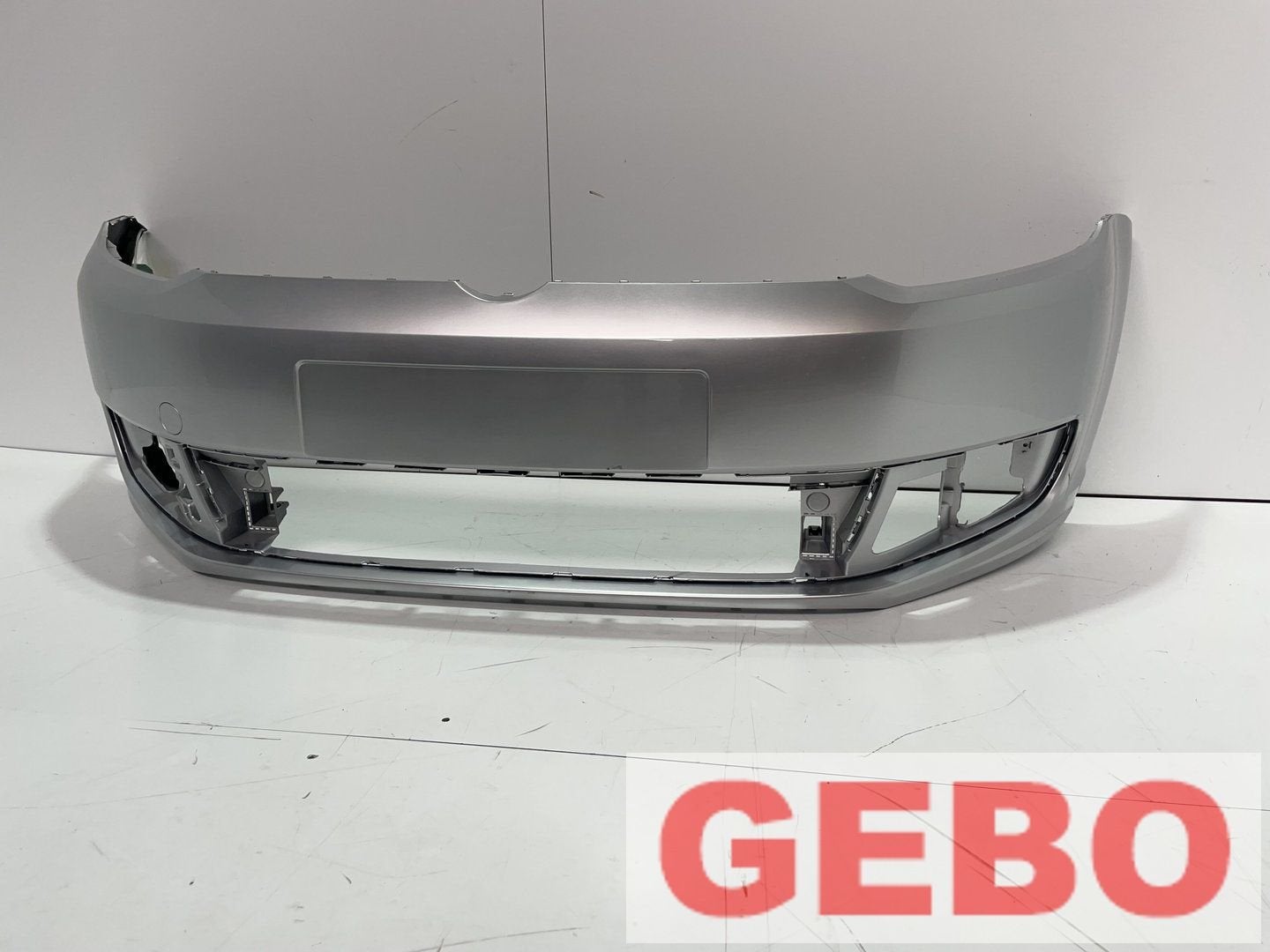 Volkswagen Caddy 2010/2015 voorbumper bumper LA7W, -, -, Nieuw, Ophalen of Verzenden