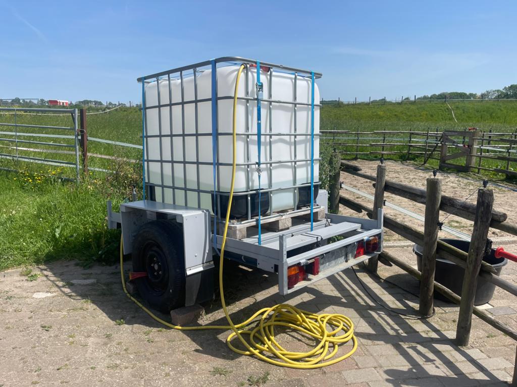 Water wagen, Ophalen, Zo goed als nieuw