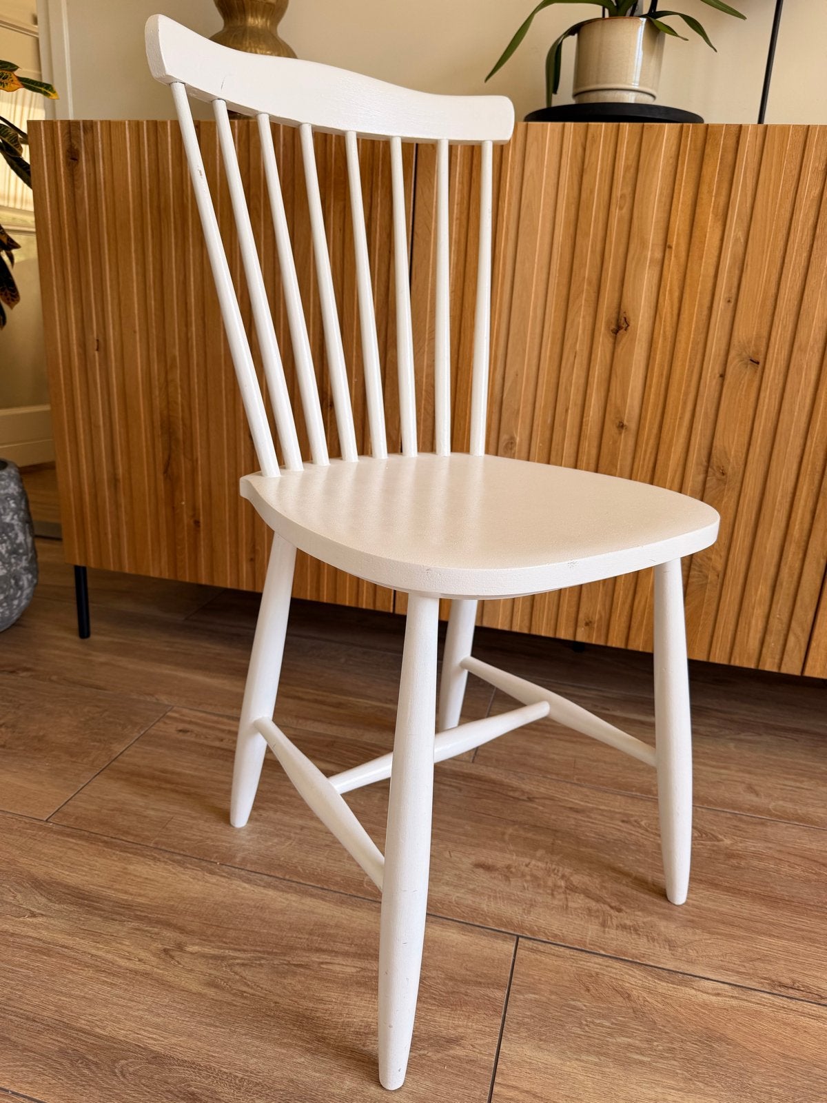 Houten witte stoel - vintage design, Huis en Inrichting, Ophalen, Gebruikt, Wit, Vintage