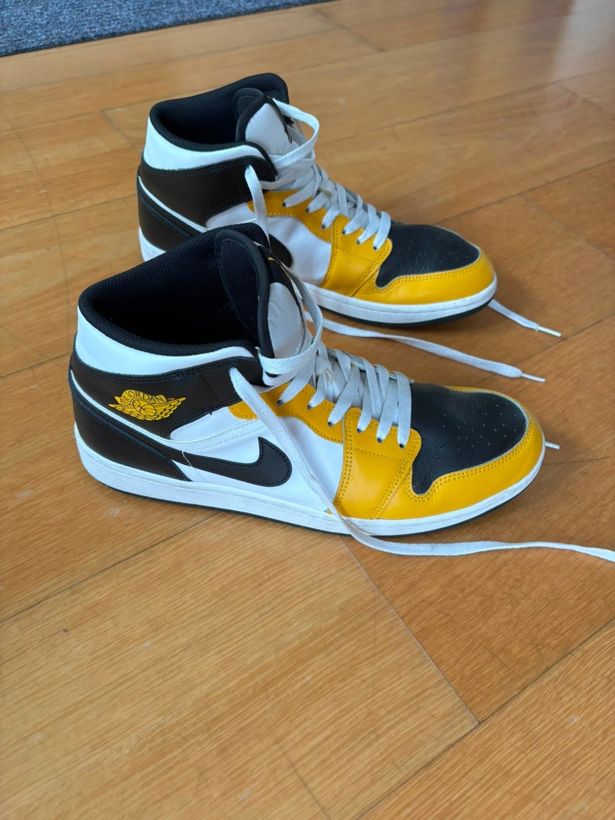 Air Jordan 1 Mid, Ophalen, Overige kleuren, Nike Air Jordan, Sneakers of Gympen