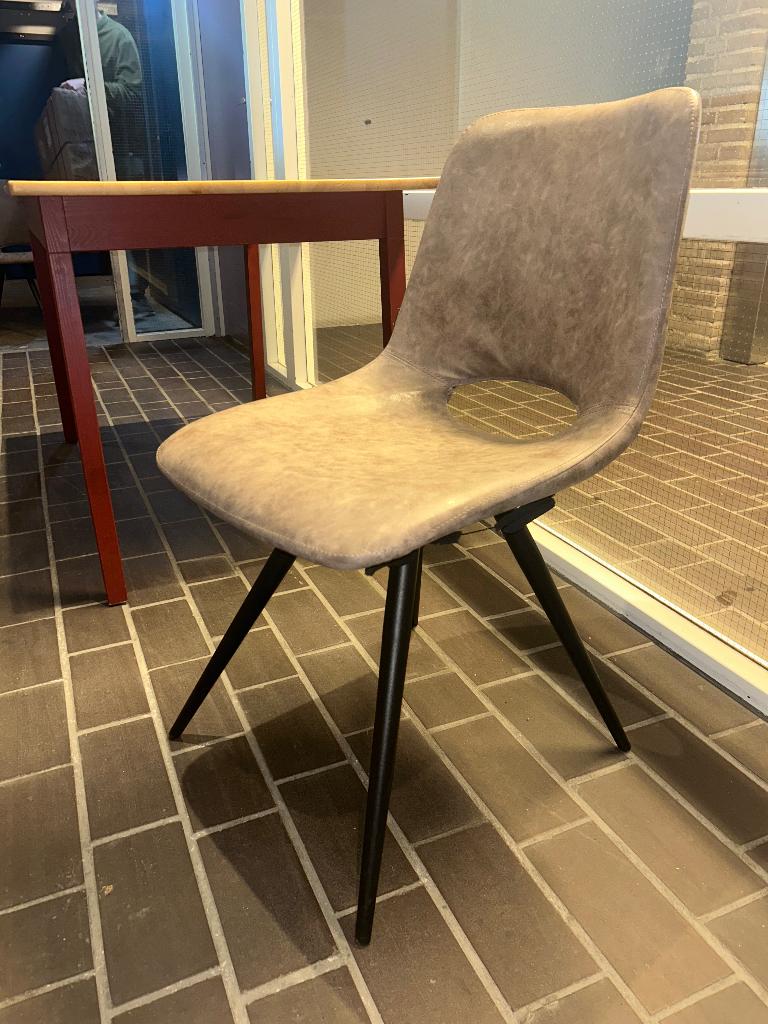 Eetkamer stoelen Goossens kunstleer 2x, Ophalen, Gebruikt, Twee, Bruin