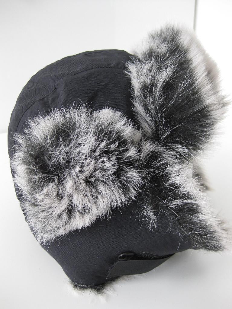Muts / Sneeuwmuts /zwart met imitatiebont XL maat 57, Ophalen of Verzenden, Zo goed als nieuw