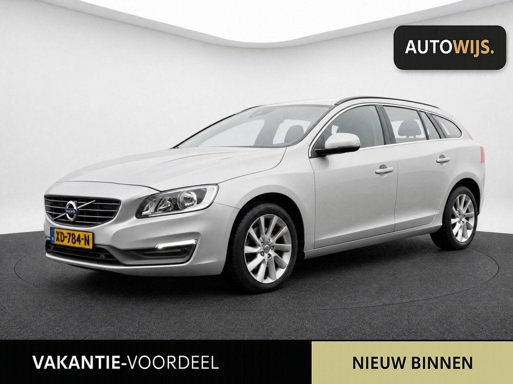 Volvo V60 1.6 D2 R-Design|Navi|102DKM|Goed onderhouden, Auto's, Volvo, Voorwielaandrijving, Euro 5, Stof, Gebruikt
