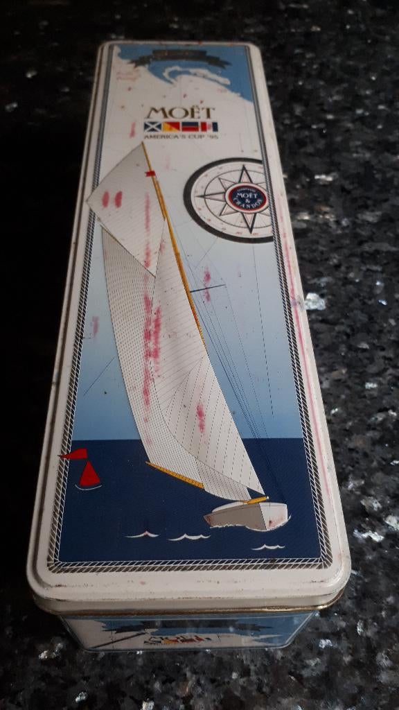 Brut Impérial Moët & Chandon : America's Cup 1995, Verzamelen, Wijnen, Zo goed als nieuw, Champagne, Frankrijk, Ophalen of Verzenden
