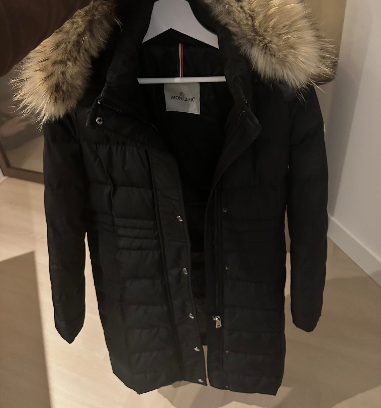 Moncler jas, Ophalen of Verzenden, Zo goed als nieuw, Maat 38/40 (M), Zwart