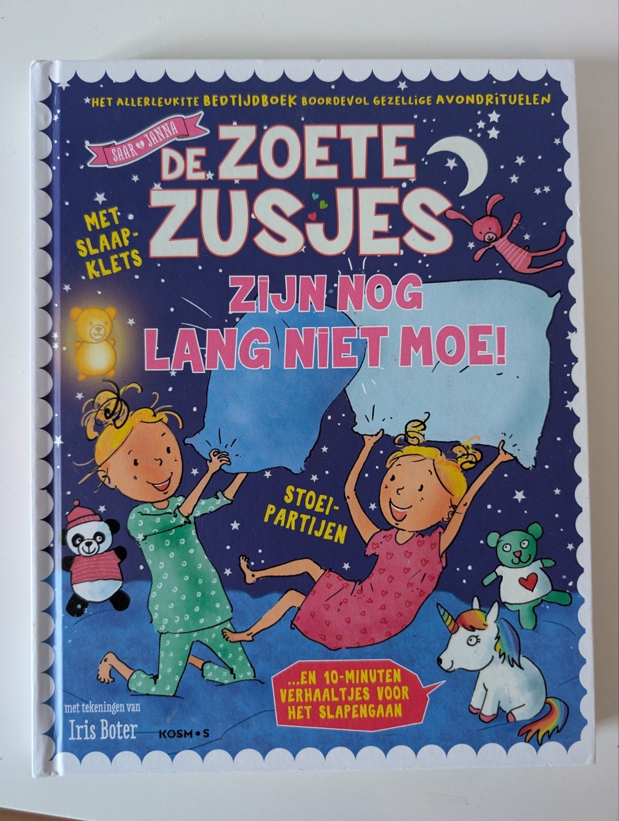 De Zoete Zusjes zijn nog lang niet moe! - Bedtijdboek, Ophalen of Verzenden, Zo goed als nieuw, Saartje en Janna (De Zoete Zusjes), Iris Boter (illustraties)