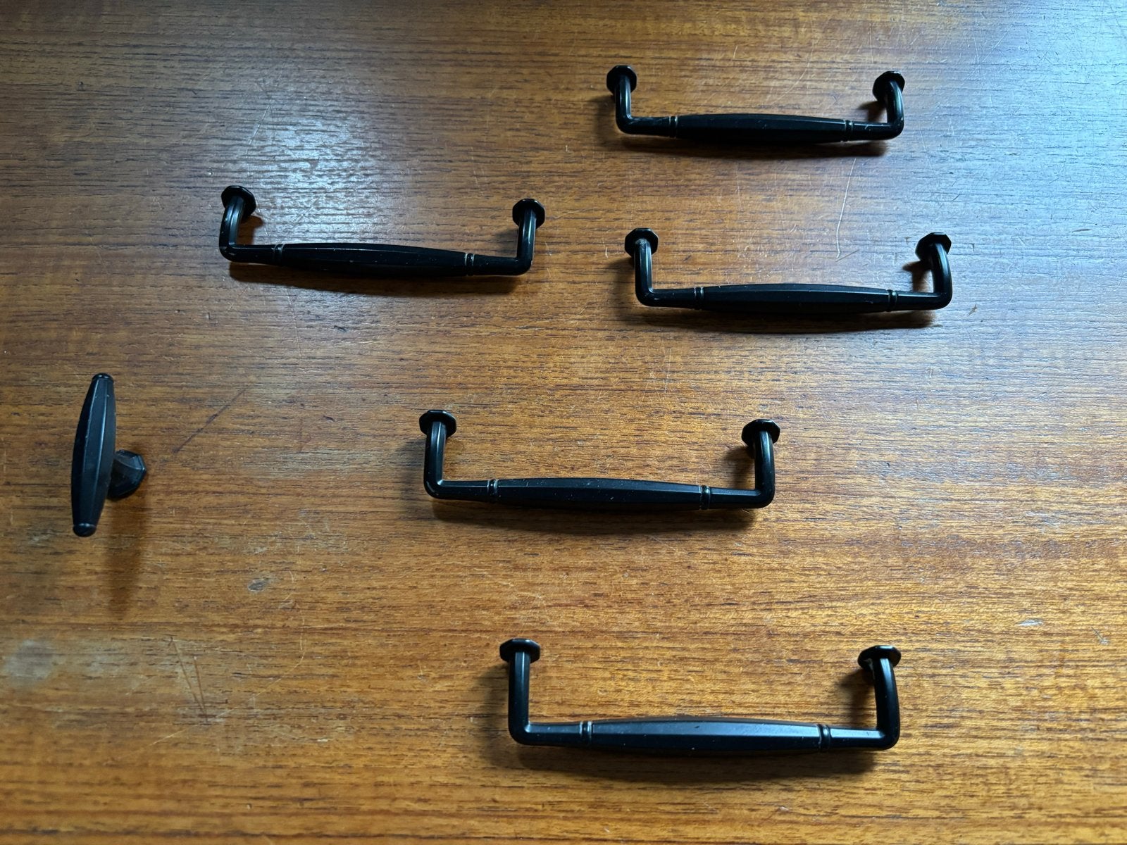 Zwarte handgrepen en knop voor keukenmeubels (5 stuks), Ophalen of Verzenden, Gebruikt