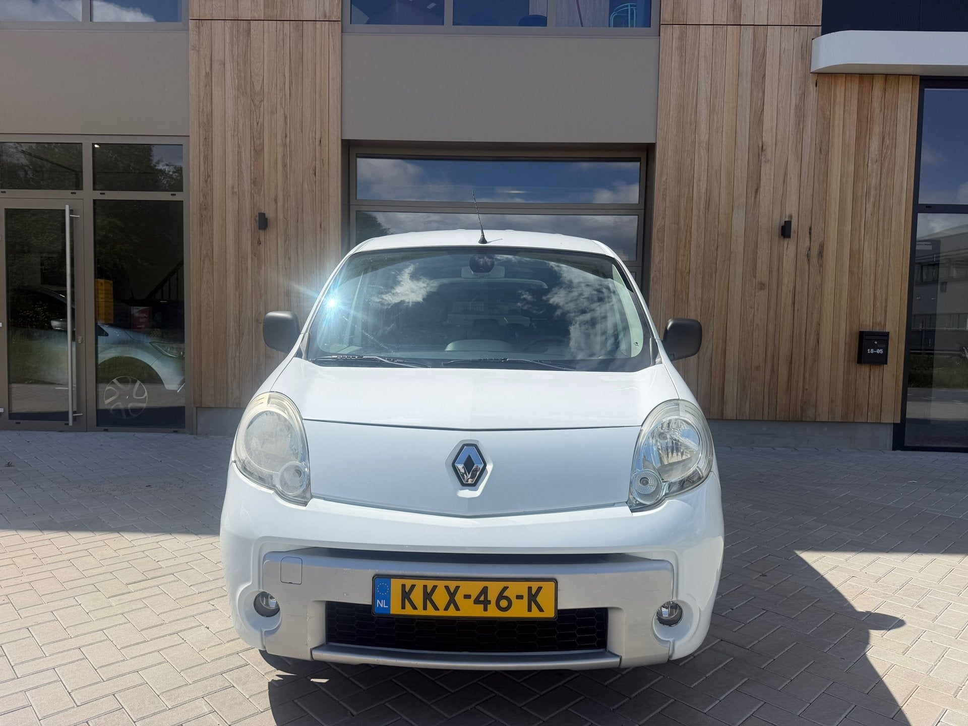Renault Kangoo Family 1.6-16V Privilège, Stof, Gebruikt, 4 cilinders, Wit