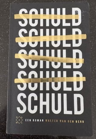 Schuld Walter van den Berg, Ophalen of Verzenden, Zo goed als nieuw