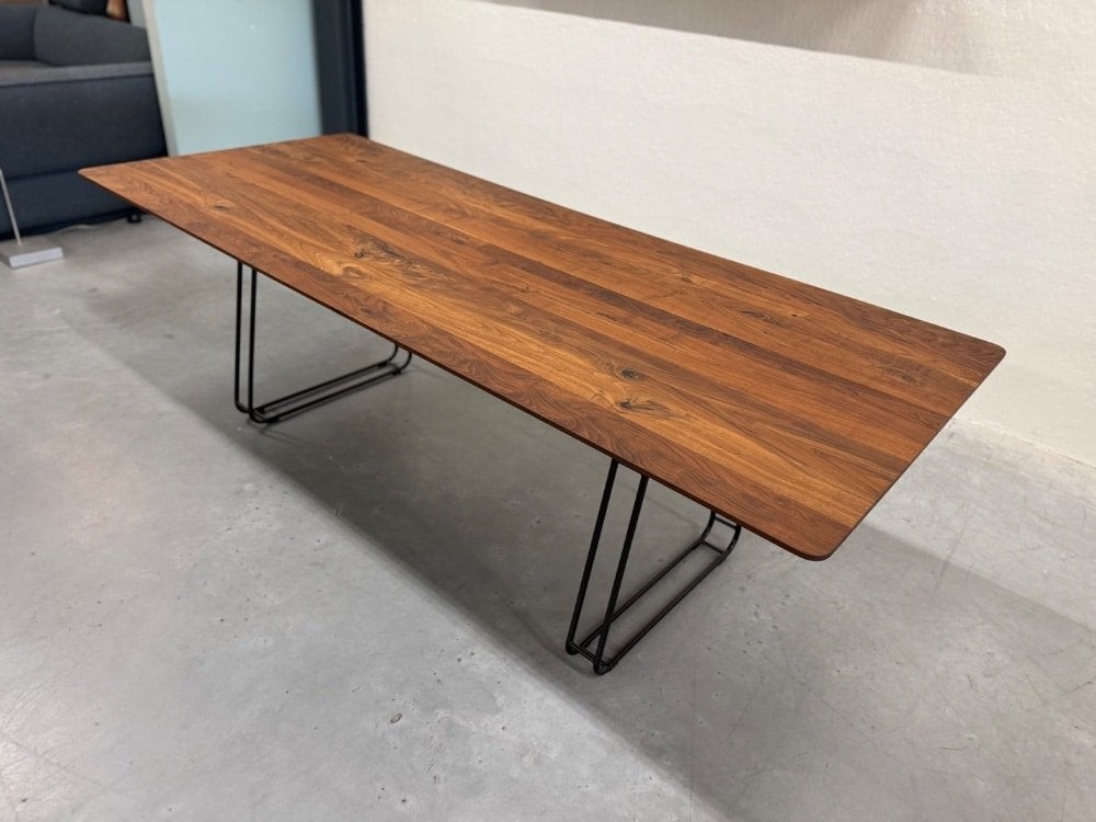 Nieuw KFF Arco Figura Eettafel Noten hout Design Tafel 240, 50 tot 100 cm, Nieuw, Ophalen of Verzenden, Vijf personen of meer