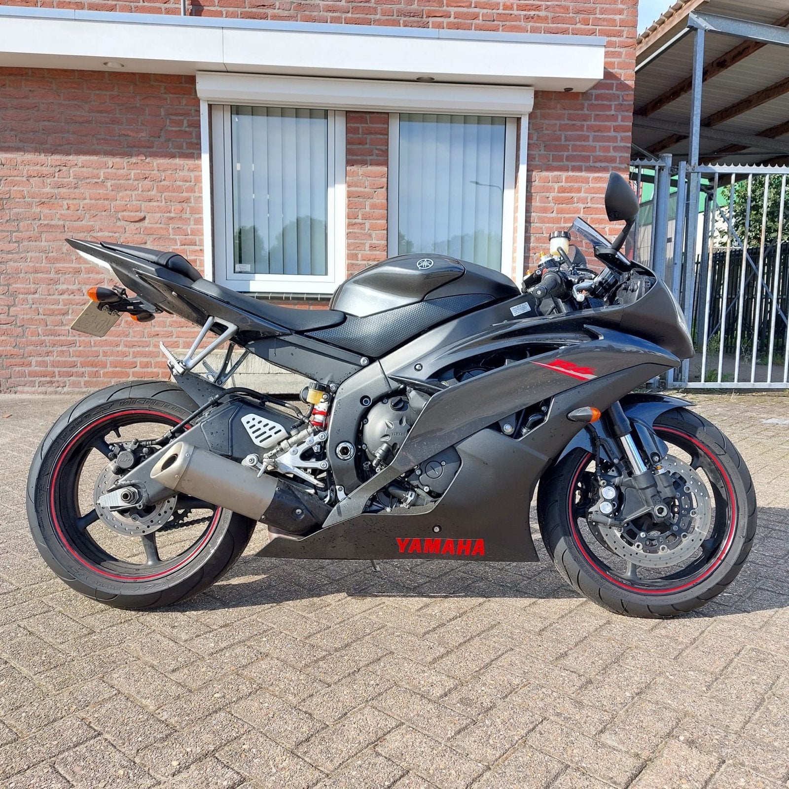 Yamaha YZF R6 zwart 2008 - Sportieve Supersport, 4 cilinders, Motorrijbewijs A, Gebruikt, Super Sport