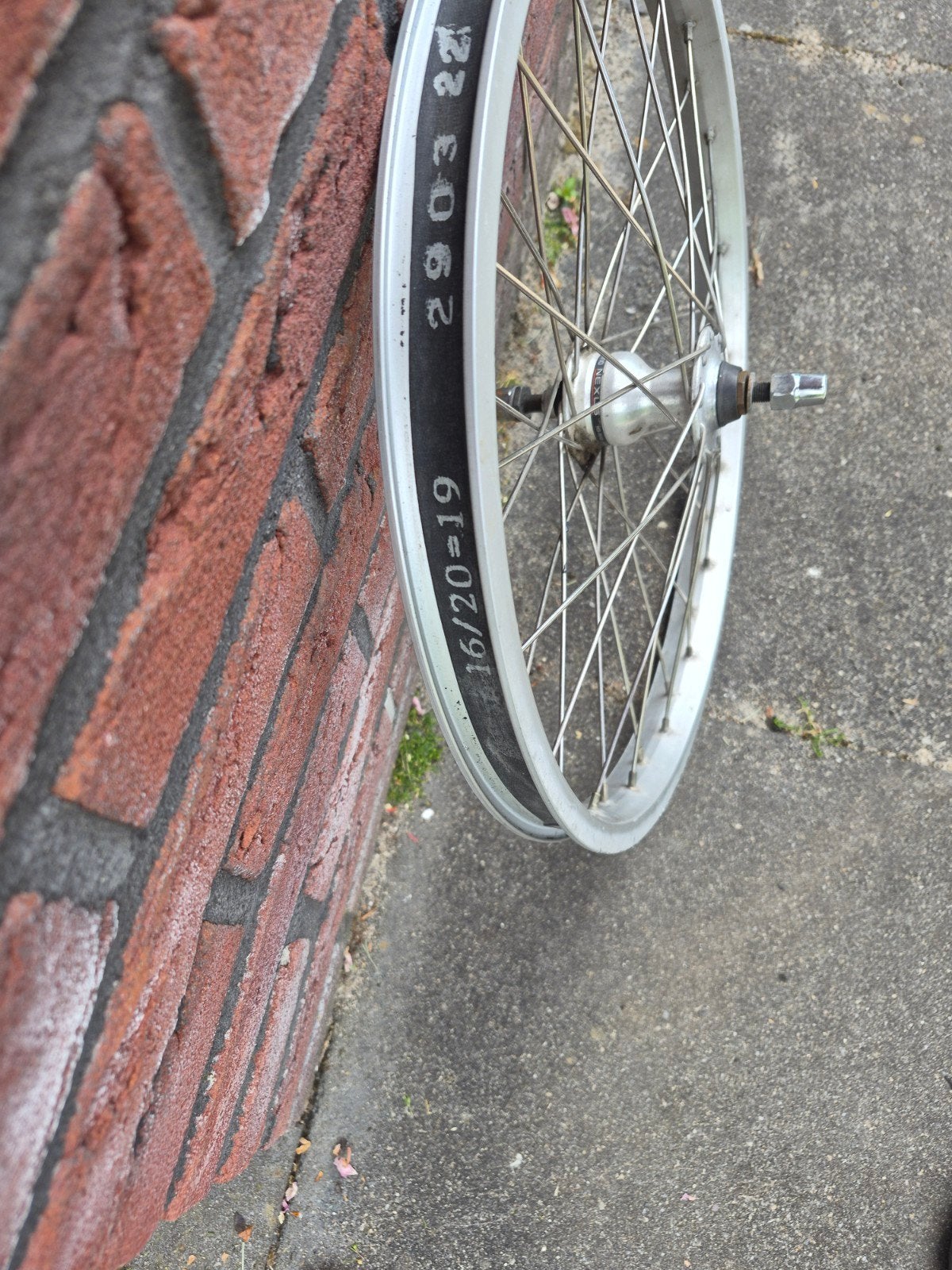 Voorwiel 20 inch Babboe bakfiets - geschikt voor rollerbrake, Fietsen en Brommers, Fietsonderdelen, Wiel, Bakfiets, Ophalen of Verzenden
