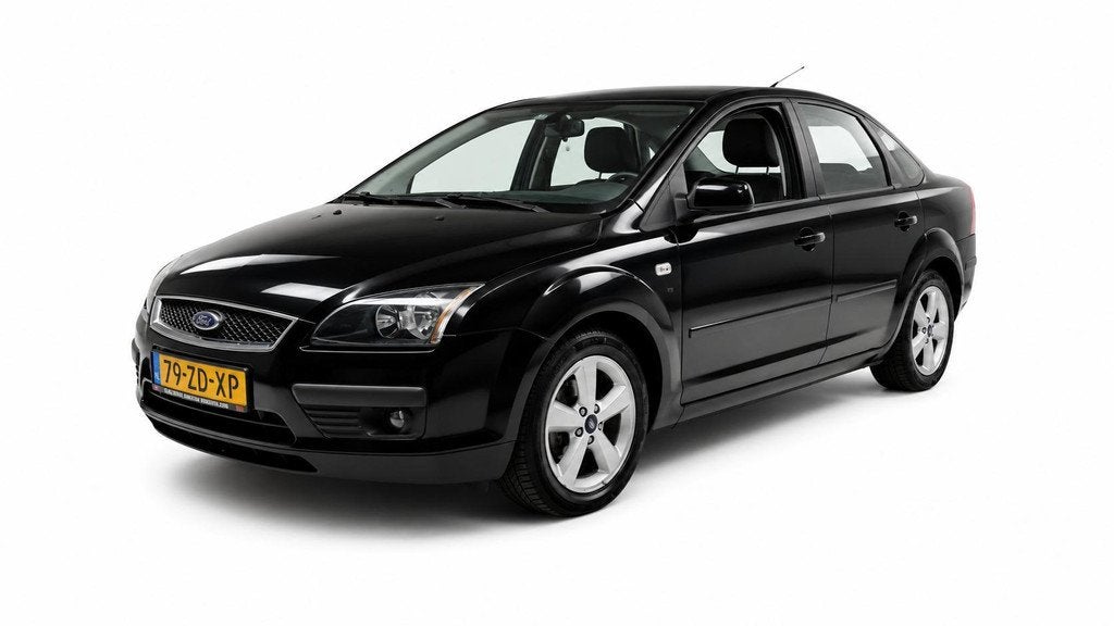 Ford Focus 1.6-16V Futura Leer, LMV, Open Dak, Clima, Navi,, 1596 cc, 4 cilinders, 635 kg, Zwart