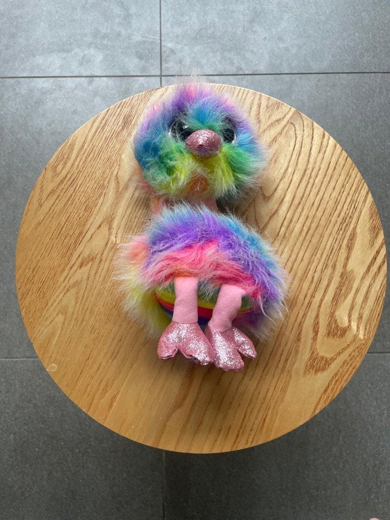 regenboog struisvogel knuffel, Verzamelen, Dierenverzamelingen, Ophalen of Verzenden, Zo goed als nieuw, Vogel, Overige typen