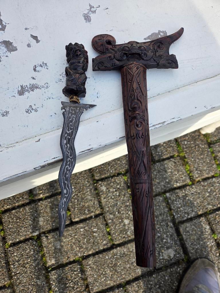 Zuidoost-Aziatische dolk, bekend als een kris of keris,, Ophalen