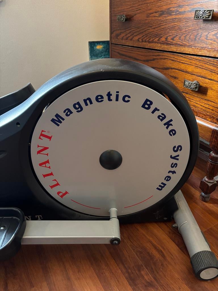 Crosstrainer PLIANT met magnetisch remsysteem, Ophalen, Gebruikt